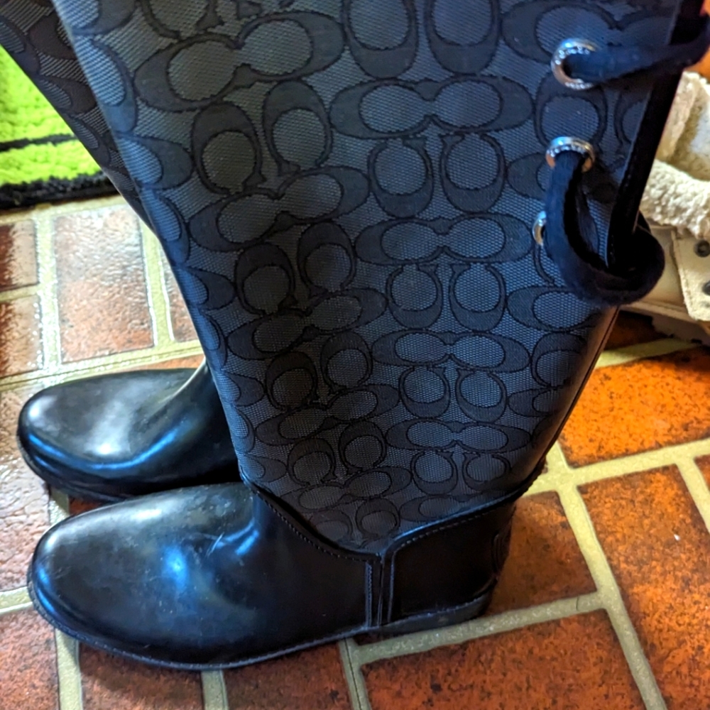 Lace up coach rainboots